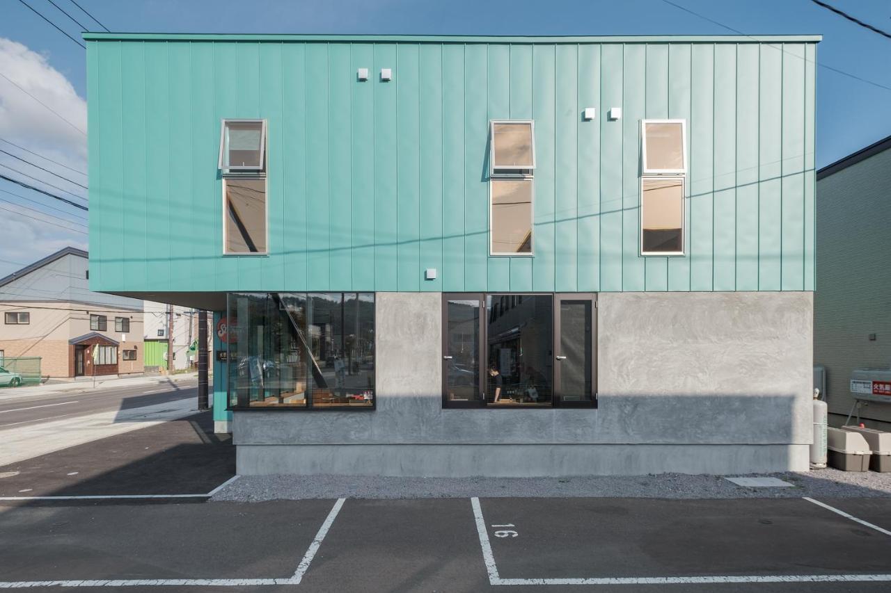 Hotel Tbox Kutčan Exteriér fotografie
