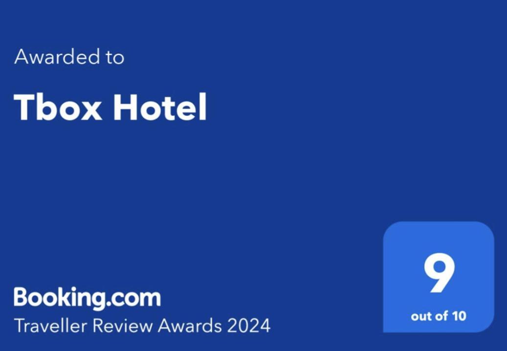 Hotel Tbox Kutčan Exteriér fotografie
